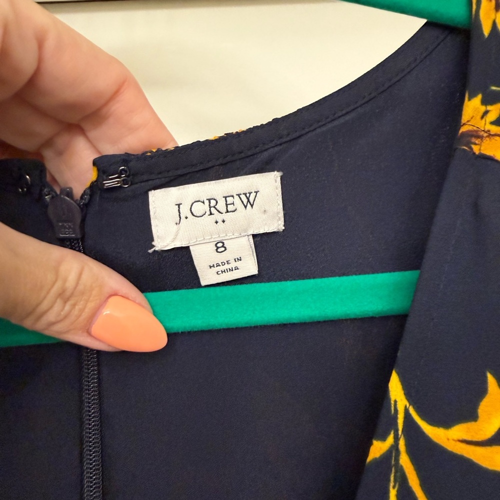 NWOT navy floral pleated dress - Picture 5 of 11